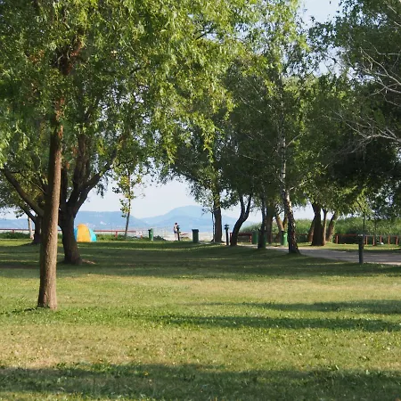 Laszlo Nyaralohaz Balatonfenyves Exterior photo