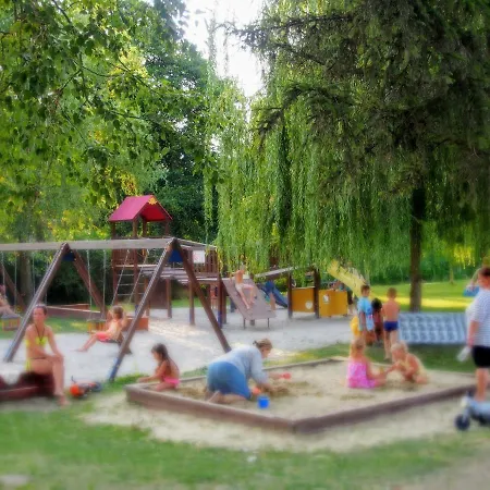 Laszlo Nyaralohaz Balatonfenyves Exterior photo