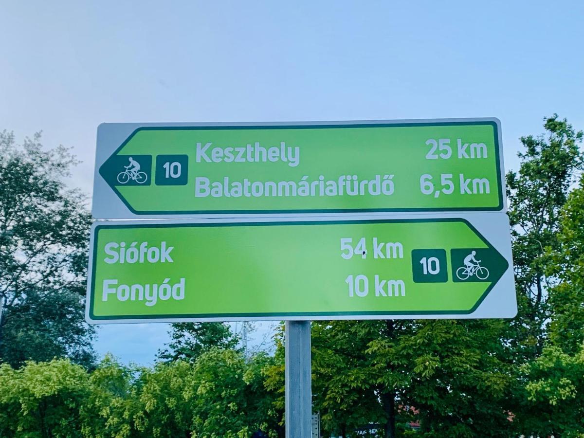 László