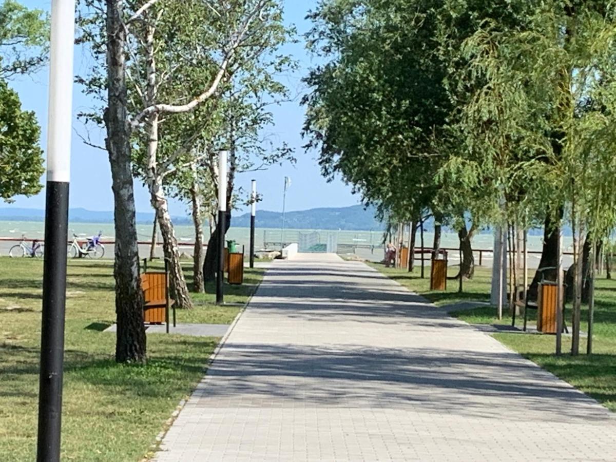 Laszlo Nyaralohaz Balatonfenyves